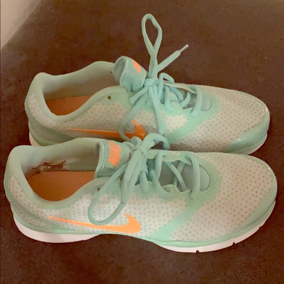 Nike Shoes - Nike training shoes size 6